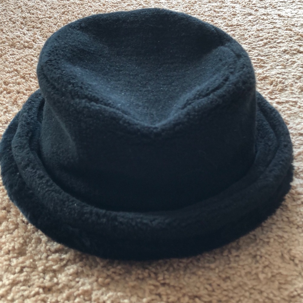 Black Faux Fur Winter Hat - Size 21 3/4